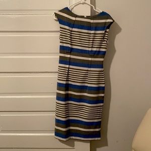 Calvin Klein dress Size 2 blue, gray & white stripes.Knee length w/ belt loops.